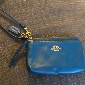 Coach Wristlet in Teal